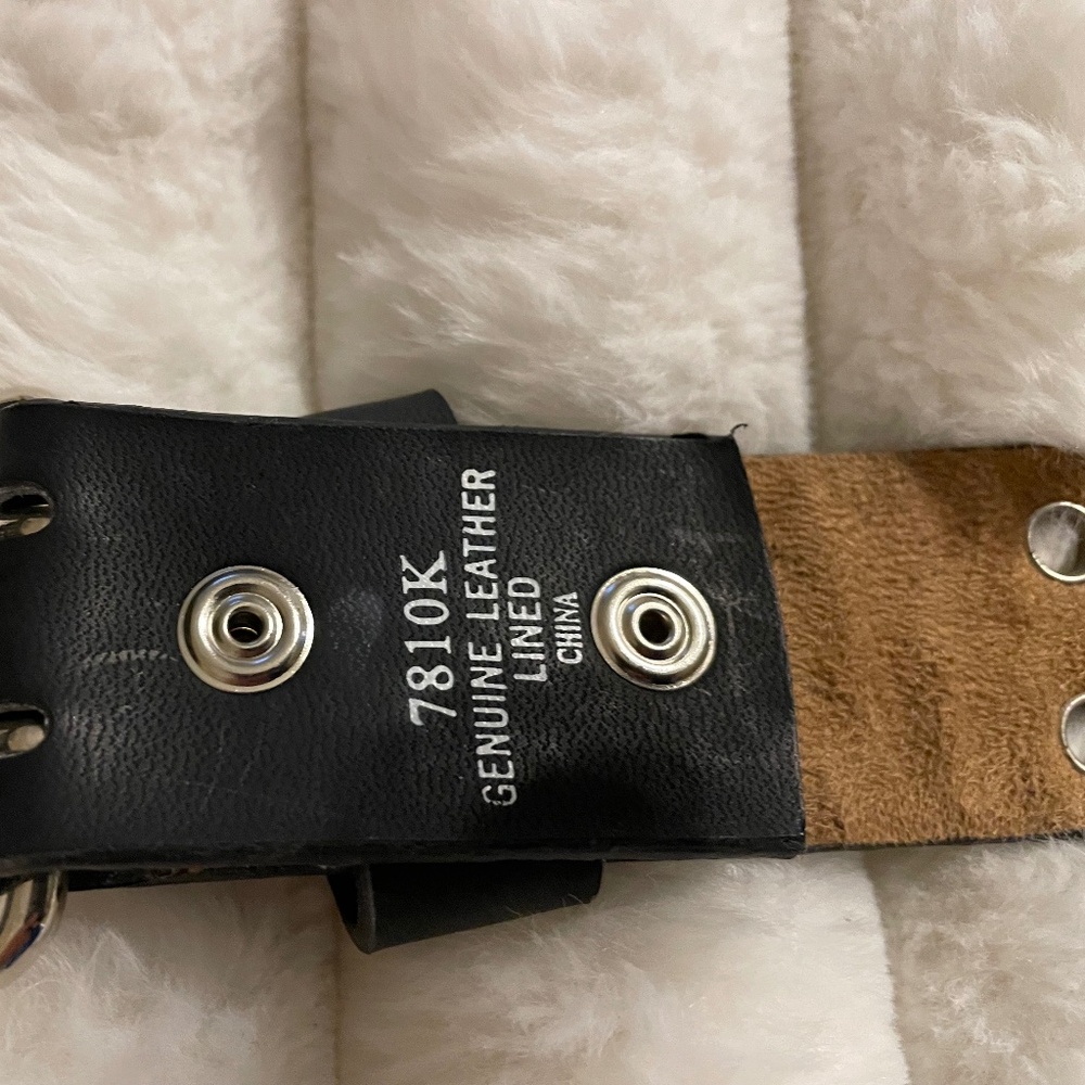 VINTAGE BLACK  LEATHER BELT - Picture 5 of 6